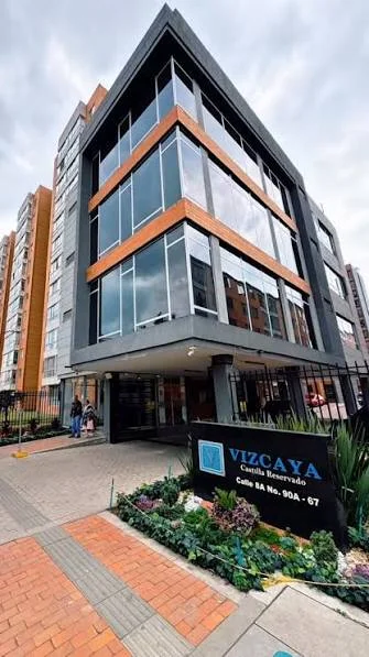 SE ARRIENDA APARTAMENTO PISO 12 EN CASTILLA