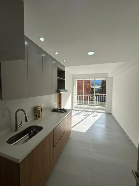 Venta Aparta estudio 68 Living en Limonar