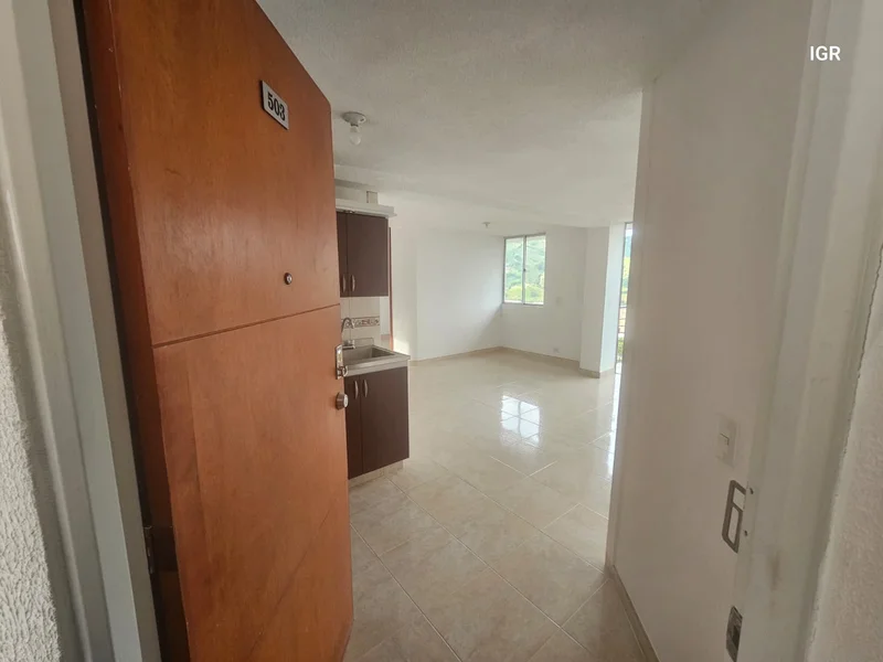 Arriendo Apto en Edificio Panorama, Espacioso, iluminado y bien ubicado 290726-01