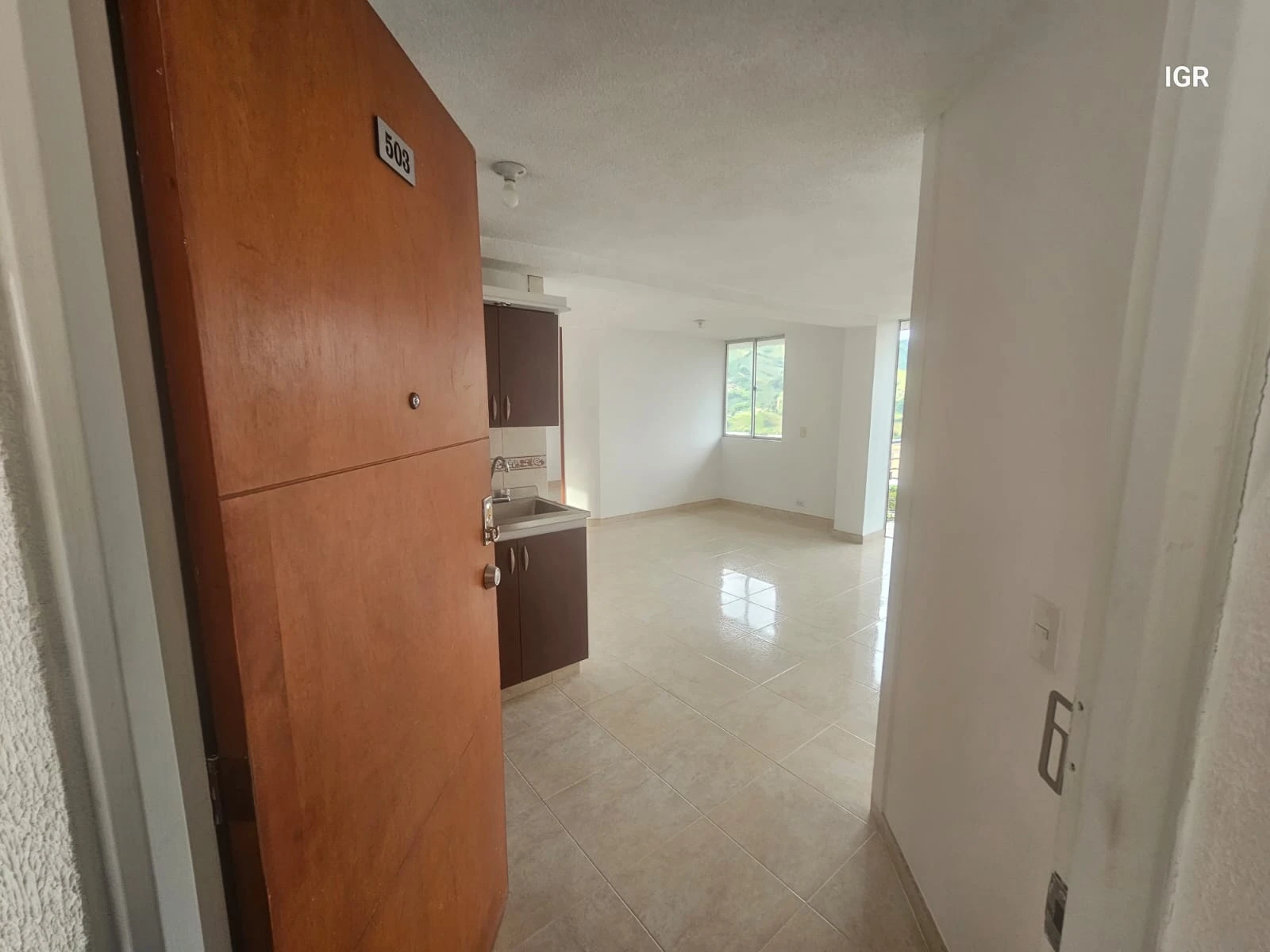 Arriendo Apto en Edificio Panorama, Espacioso, iluminado y bien ubicado 290726-01