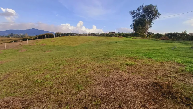 Lote en venta Alto Grande