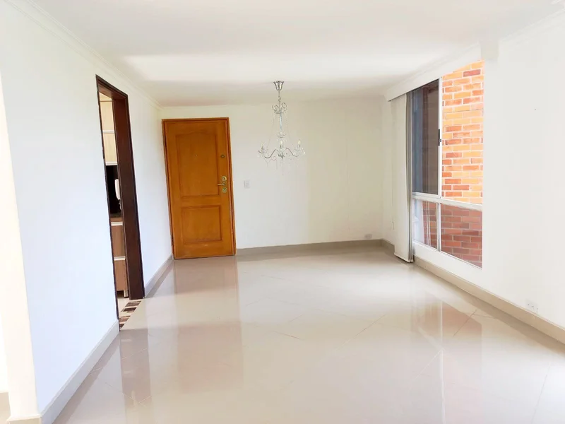 Venta apartamento Loma de los Bernal 