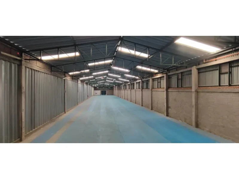 BODEGA EN MOSQUERA 1.033 M2  ALMACENAMIENTO