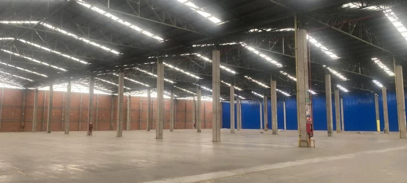 BODES ENTRE MOSQUERA Y MADRID DE 2500 - 5000 - 10-000 - 15.000 M2 MUELLES