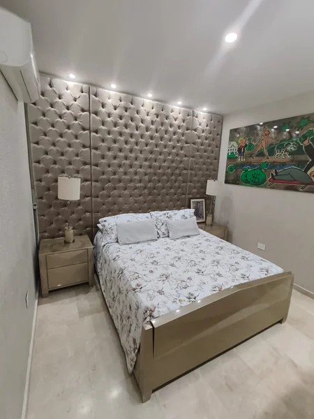 PROPIEDAD ESQUINERA DE 3 PISOS LUXOR, CONJ. CERRADO TAMARINDO CONTEMPORÁNEO VILLA ROSARIO