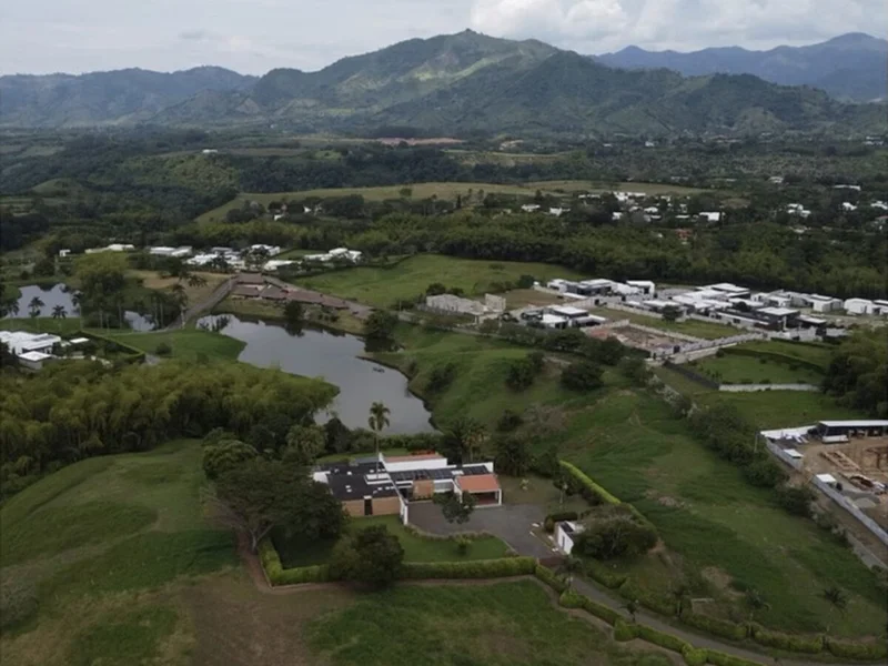 Lote dentro de Malabar para casa campestre — 2.295 m²