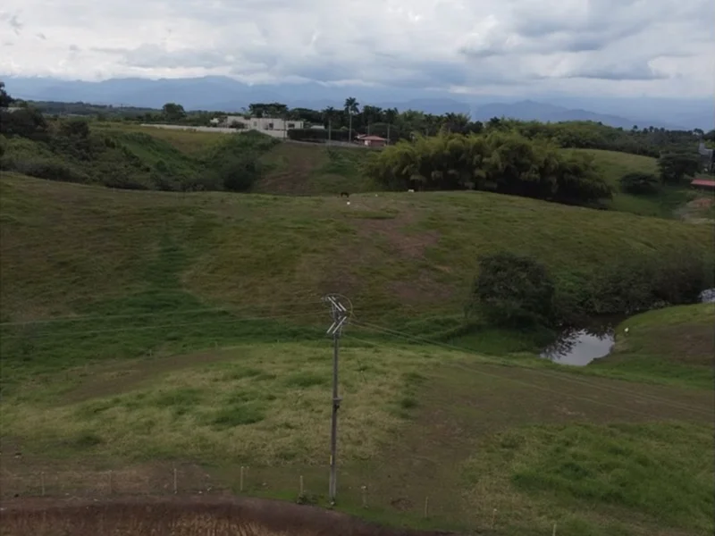 Lote 10 dentro de Malabar para casa campestre — 3.945 m²