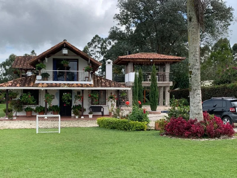 Se vende finca en Rionegro 