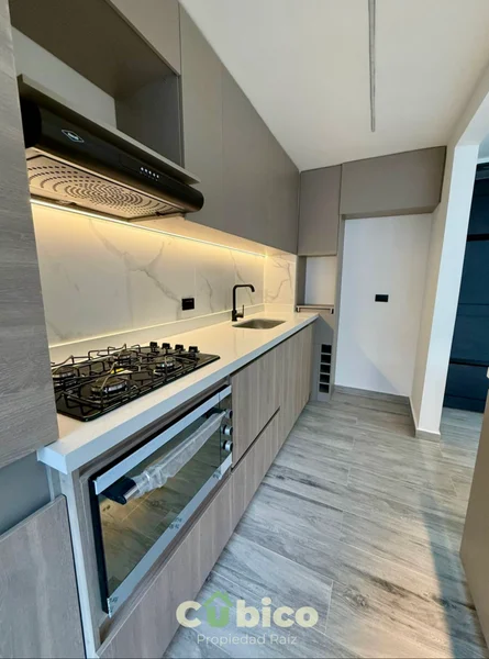 Apartamento en Bosque Ceibal, piso 7
