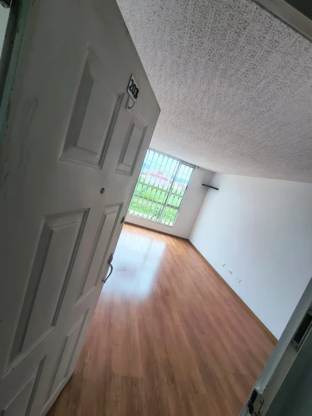 Apartamento en arriendo o en venta cjr alborada real 1