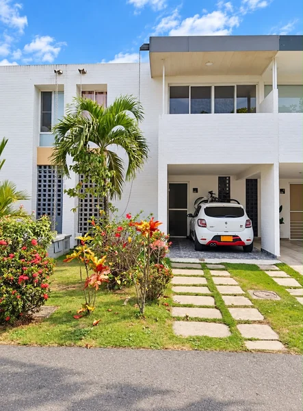 🏡 CASA EN VENTA – HACIENDA EL CASTILLO
