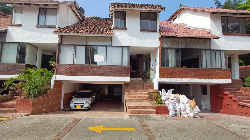 Venta excelente Casa en el Sur de Cali, B. Tequendama