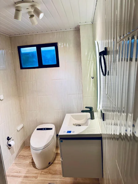 Apartamento remodelado con acabados de lujo en Chicó Norte, junto al Parque de la 93 — foto 11 de 13