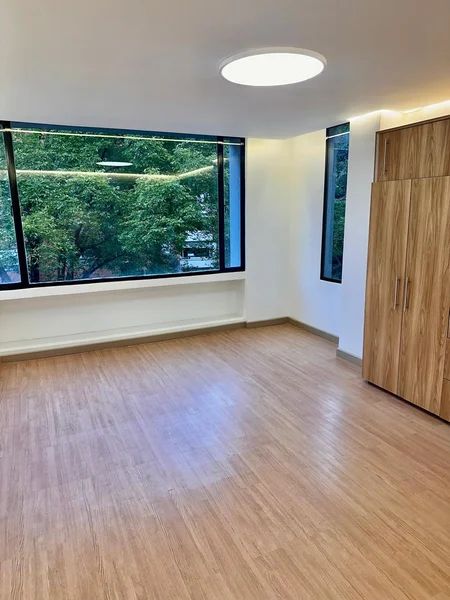 Apartamento remodelado con acabados de lujo en Chicó Norte, junto al Parque de la 93 — foto 4 de 13