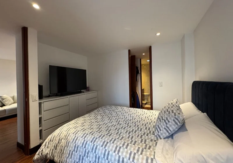 Venta Apto piso 7 exterior Bella Suiza Usaquén Bogotá — foto 3 de 9