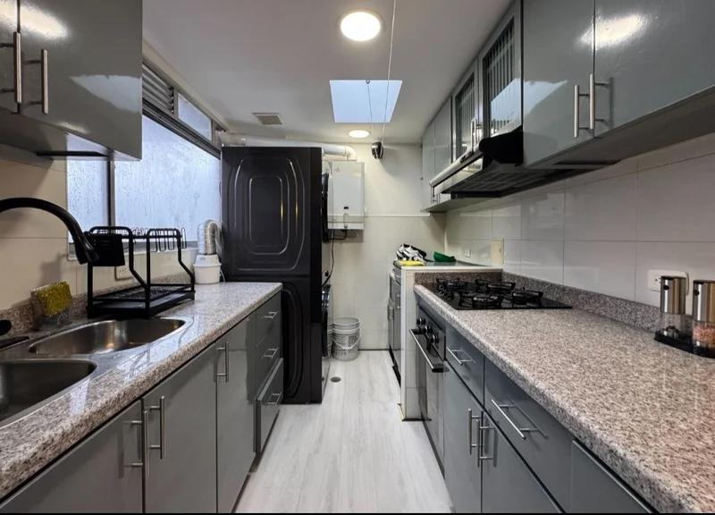 Venta Apto piso 7 exterior Bella Suiza Usaquén Bogotá — foto 7 de 9