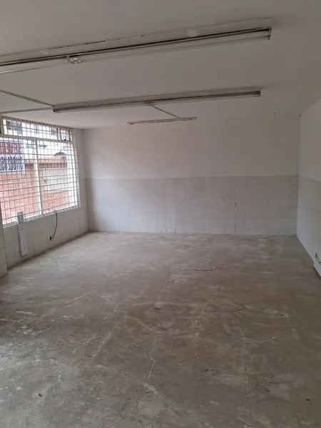 VENTA LOCAL COMERCIAL EXTERIOR ESQUINERO SAN PATRICIO BOGOTA — foto 3 de 3