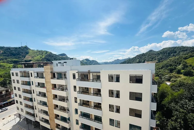 🏦 APARTAMENTOS Y LOCALES EN LA VEGA C/MARCA. Inversión y Valorización, Rentabilidad Alta — foto 6 de 9