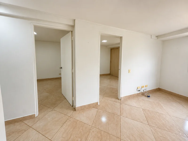 Apartamento en venta en Prado de San Nicolás, Medellín – Piso 9 con ascensor — foto 11 de 17