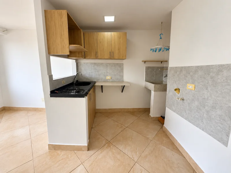 Apartamento en venta en Prado de San Nicolás, Medellín – Piso 9 con ascensor — foto 6 de 17