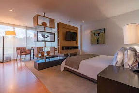 SUIT HOTELERA  — foto 2 de 8
